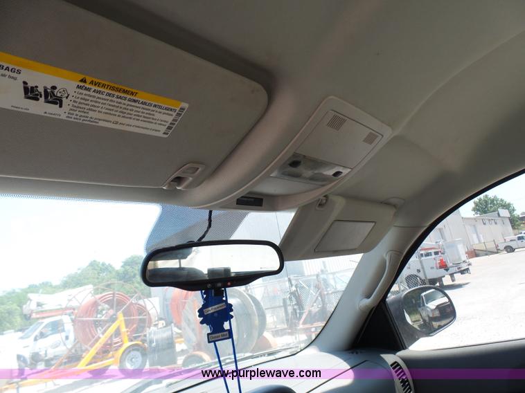 image for item L7059 2008 GMC Sierra 1500 pickup truck