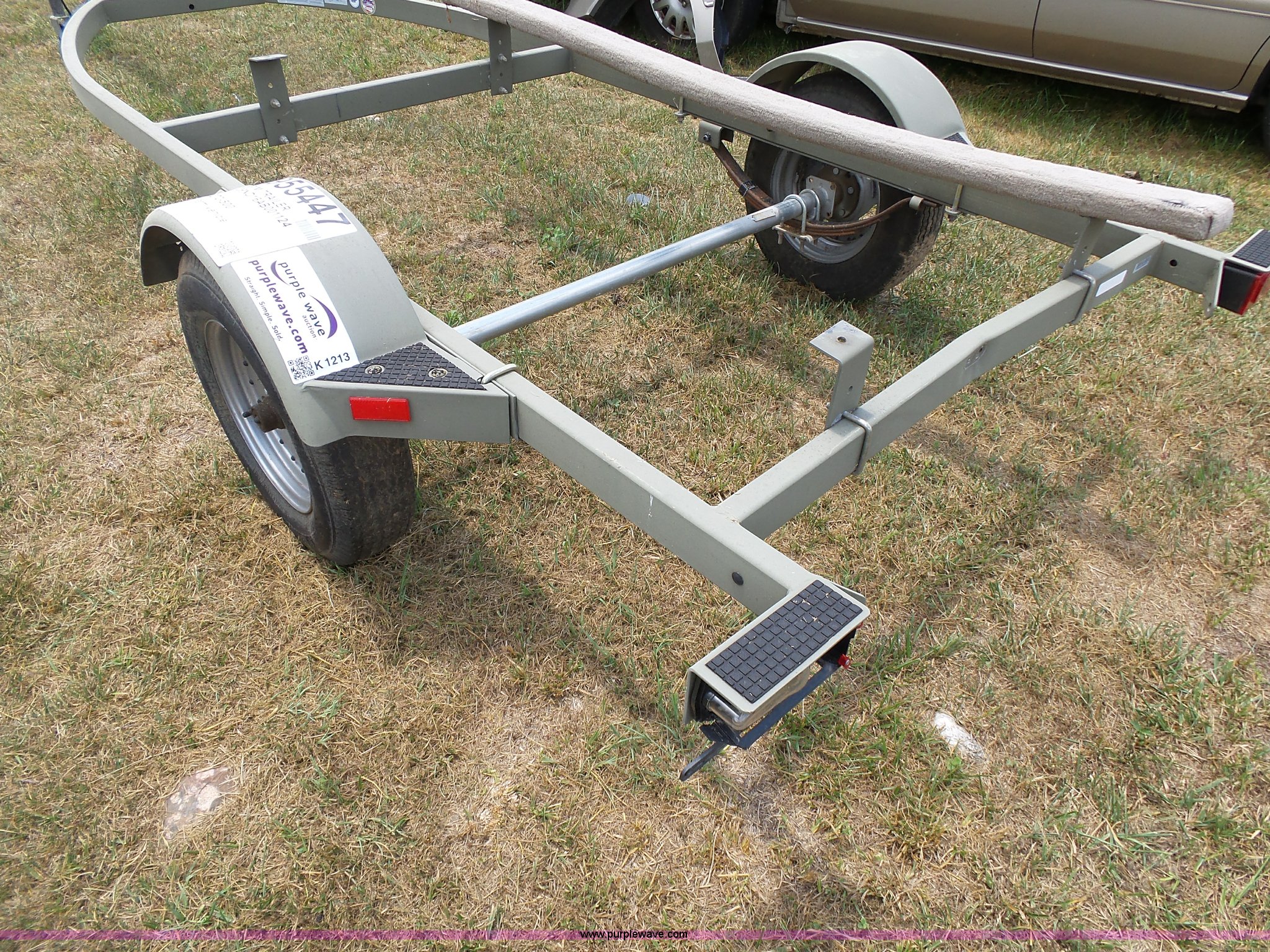 2010 Trailstar boat trailer in Richland, MO Item K1213 sold Purple Wave