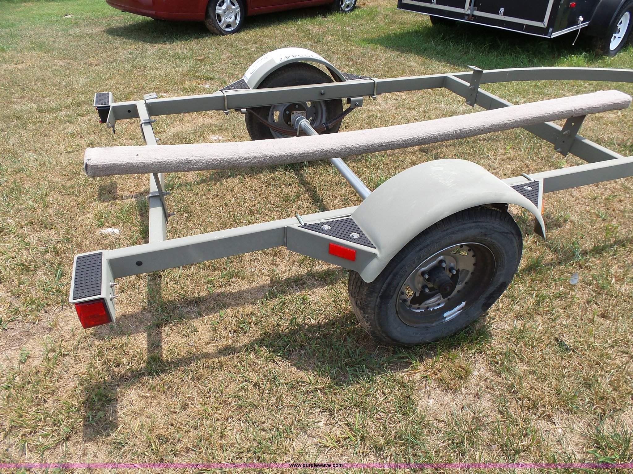 2010 Trailstar boat trailer in Richland, MO Item K1213 sold Purple Wave