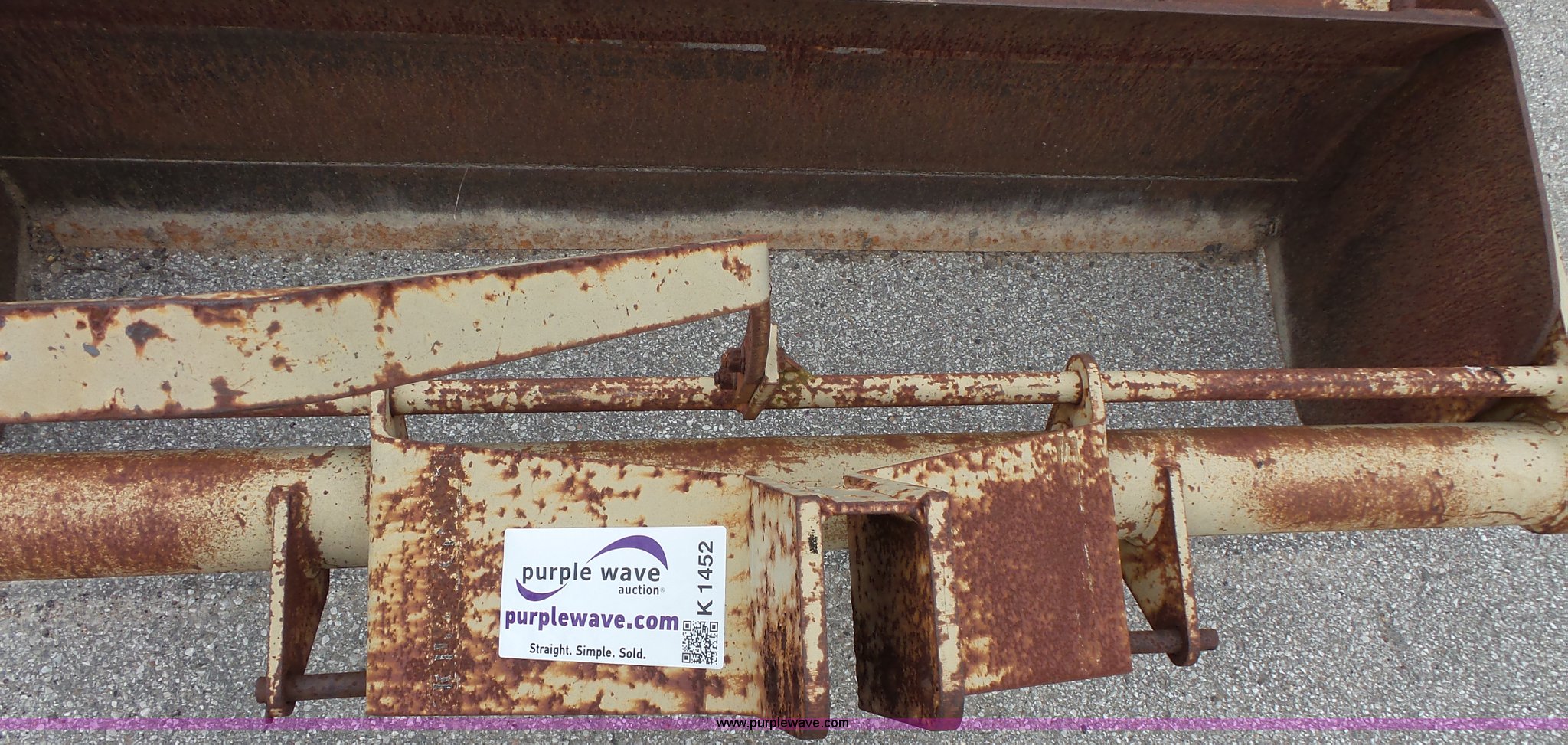 Blade in ster Grove, MO Item K1452 sold Purple Wave