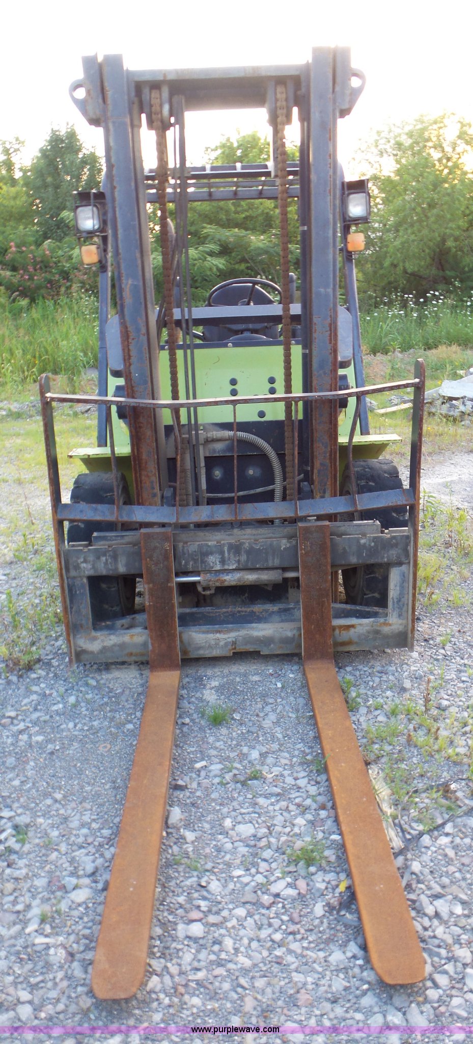 Clark CMP400 forklift in Knoxville, TN Item L6750 sold Purple Wave