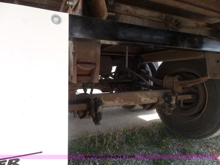 image for item BS9848 1995 Strick dry van trailer