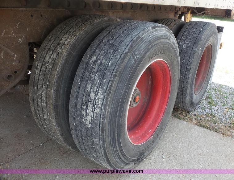 image for item BS9848 1995 Strick dry van trailer