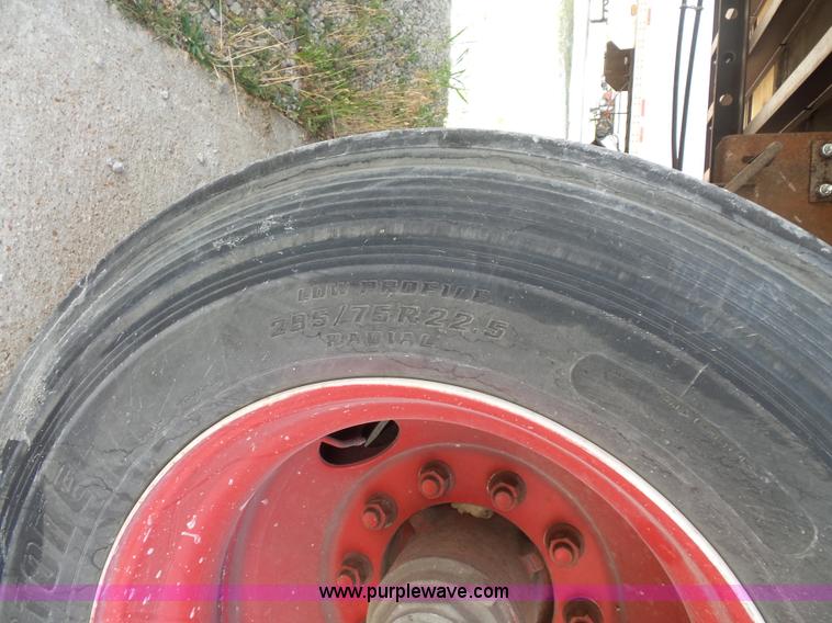 image for item BS9848 1995 Strick dry van trailer