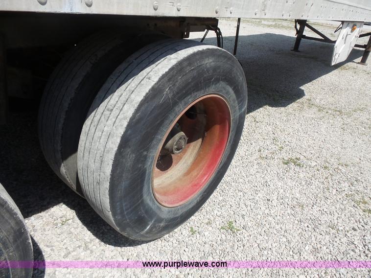 image for item BS9850 1999 Great Dane 741TP dry van trailer