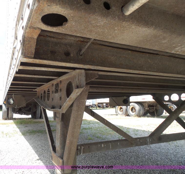 image for item BS9853 2001 Wabash dry van trailer