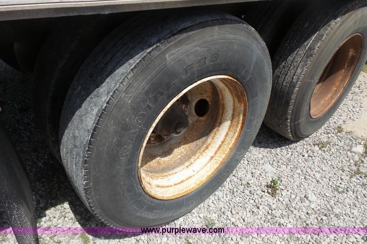 image for item BS9856 1994 Mann 1NN dry van trailer