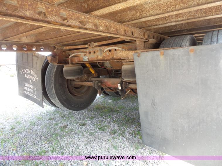 image for item BS9856 1994 Mann 1NN dry van trailer