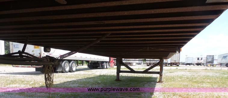 image for item BS9856 1994 Mann 1NN dry van trailer