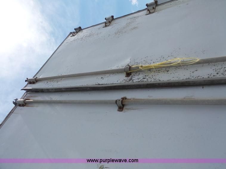 image for item BS9856 1994 Mann 1NN dry van trailer