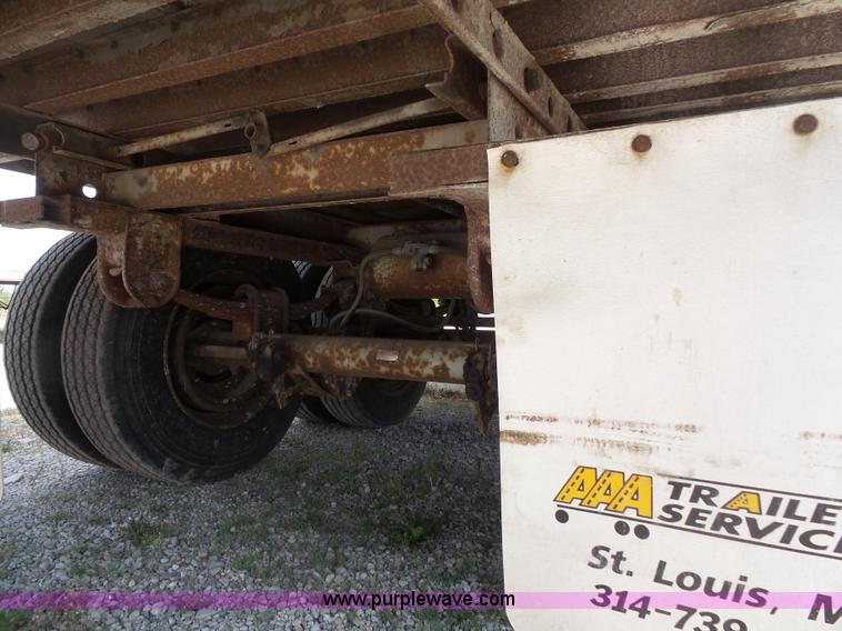 image for item BS9857 1992 Trailmobile dry van trailer