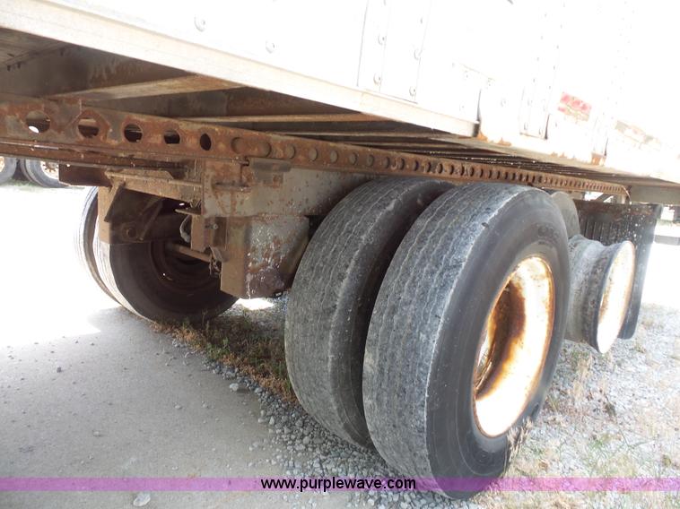 image for item BS9858 1996 dry van trailer