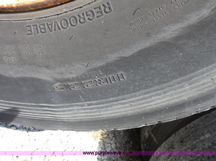 image for item BS9858 1996 dry van trailer