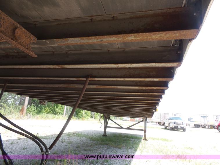 image for item BS9858 1996 dry van trailer