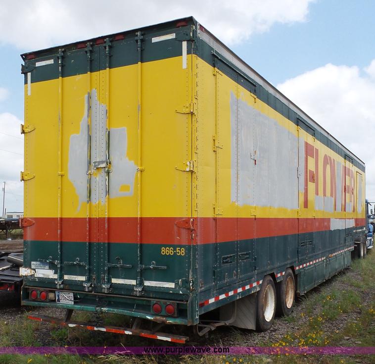 image for item BZ9153 1997 KMC M dry van trailer