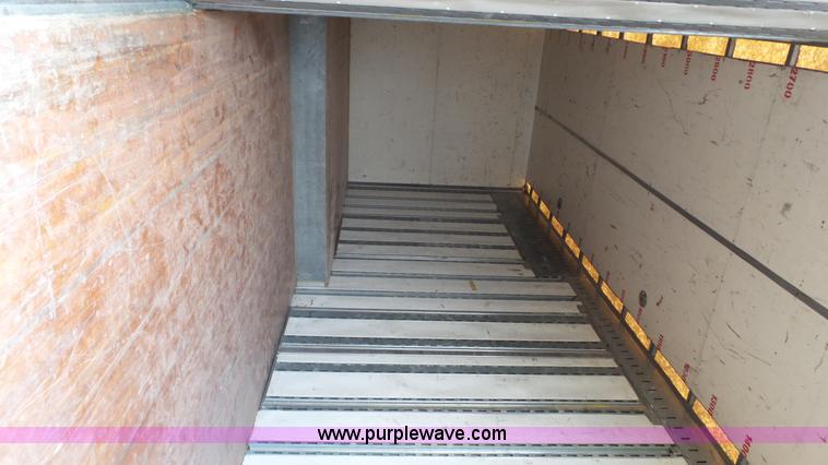 image for item BZ9153 1997 KMC M dry van trailer