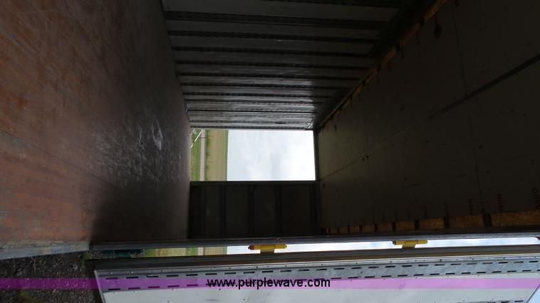 image for item BZ9153 1997 KMC M dry van trailer