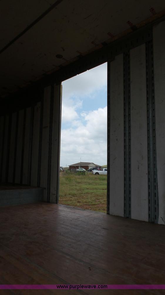 image for item BZ9153 1997 KMC M dry van trailer