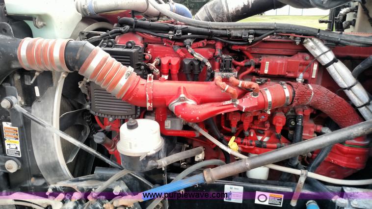 image for item K3237 2009 Peterbilt 386 semi truck