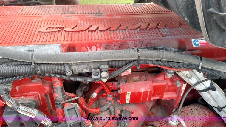 image for item K3237 2009 Peterbilt 386 semi truck