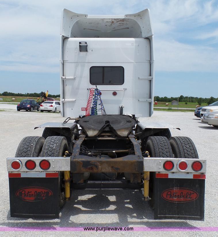 image for item K5386 2007 Peterbilt 386 semi truck