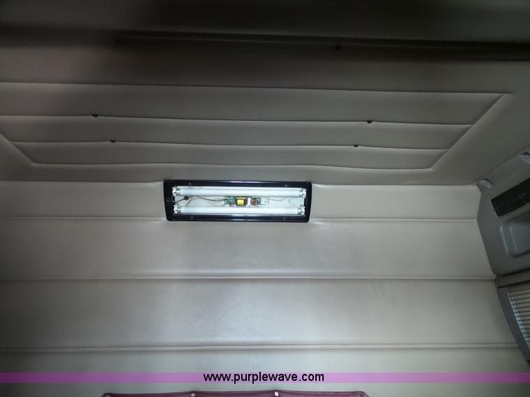 image for item K5386 2007 Peterbilt 386 semi truck