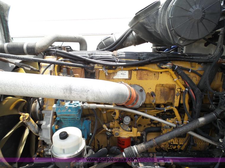 image for item K5386 2007 Peterbilt 386 semi truck