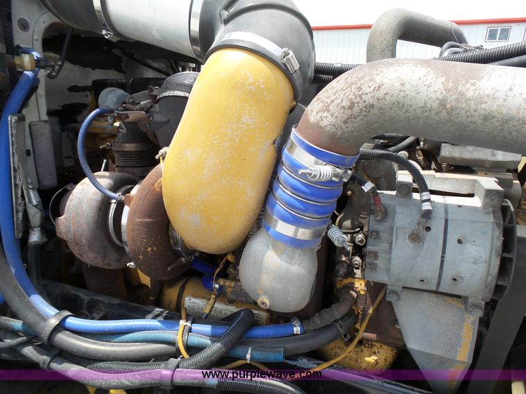 image for item K5386 2007 Peterbilt 386 semi truck