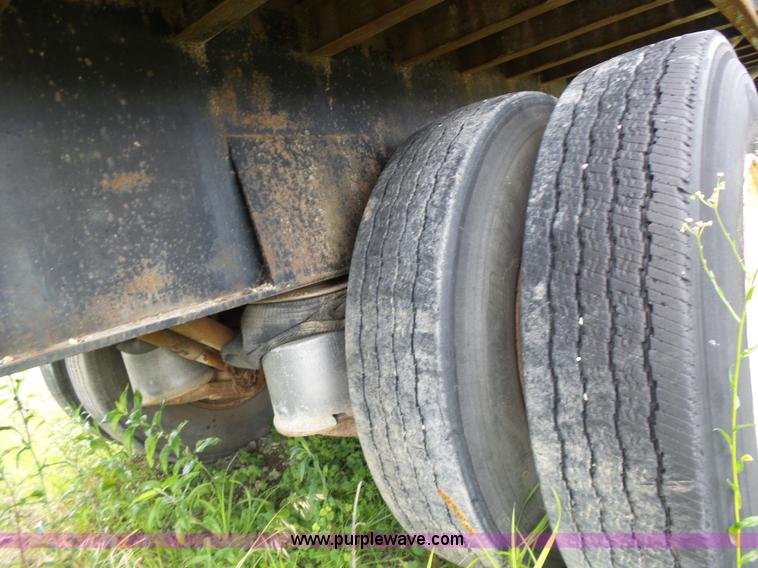 image for item L6172 1984 Dorsey flatbed trailer