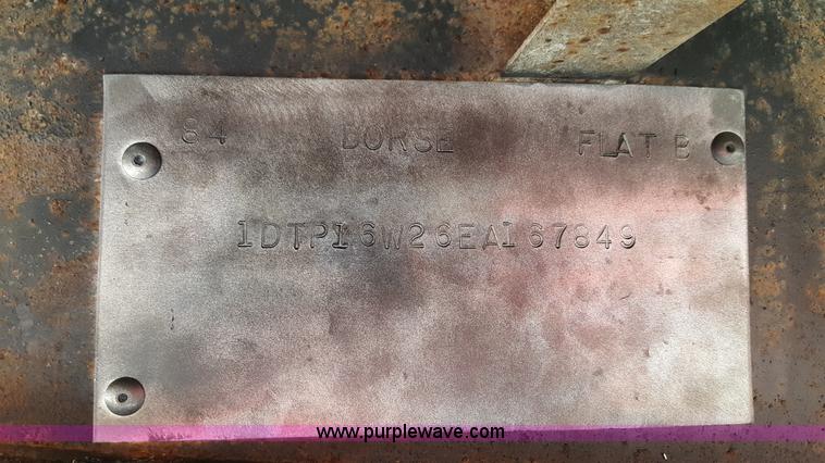 image for item L6172 1984 Dorsey flatbed trailer