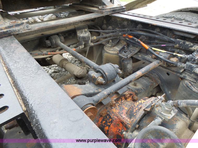 image for item L6177 1992 Kenworth T400 semi truck