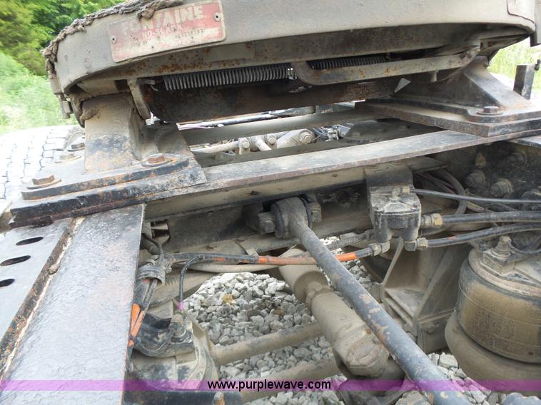 image for item L6177 1992 Kenworth T400 semi truck