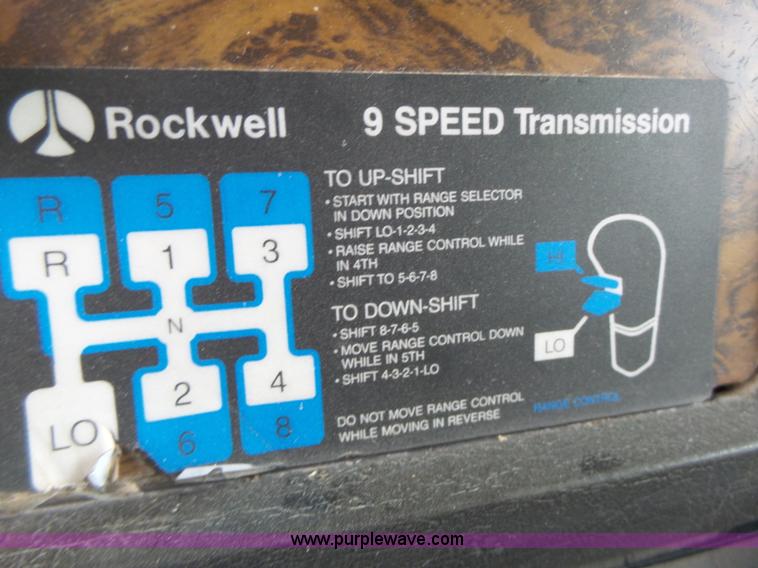 image for item L6177 1992 Kenworth T400 semi truck