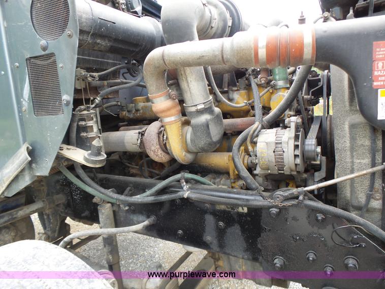 image for item L6177 1992 Kenworth T400 semi truck