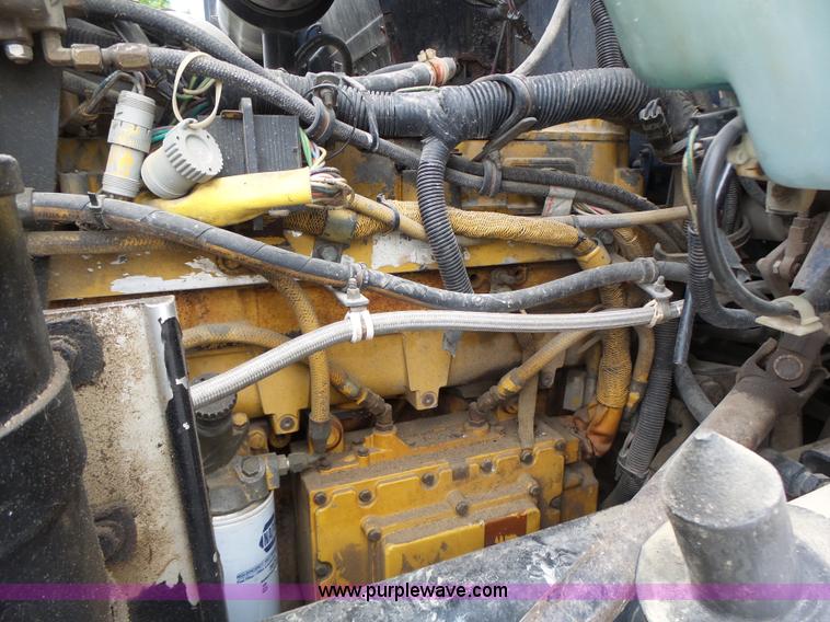 image for item L6177 1992 Kenworth T400 semi truck