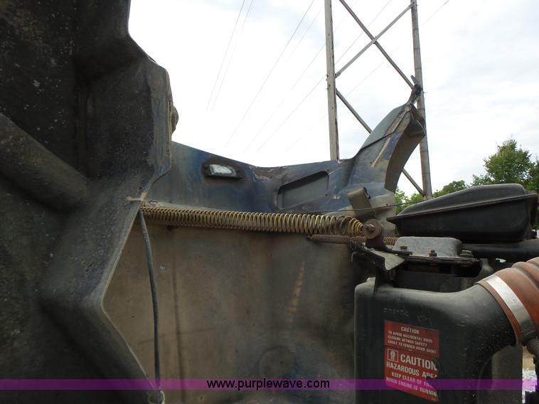 image for item L6177 1992 Kenworth T400 semi truck