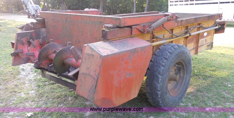 image for item BS9837 Knight manure spreader