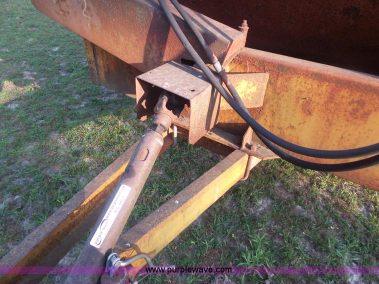 image for item BS9837 Knight manure spreader