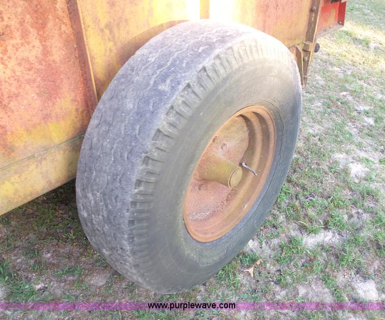 image for item BS9837 Knight manure spreader