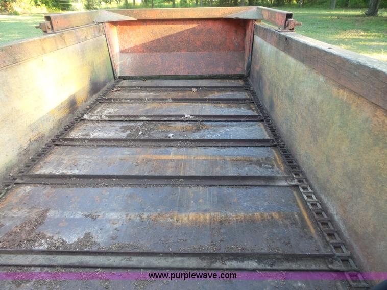 image for item BS9837 Knight manure spreader