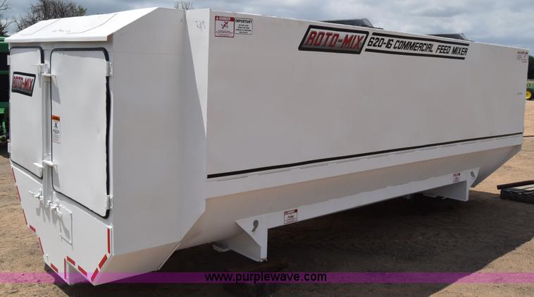 image for item CB9041 RotoMix 620-16 feed mixer