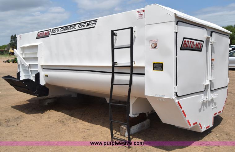 image for item CB9041 RotoMix 620-16 feed mixer