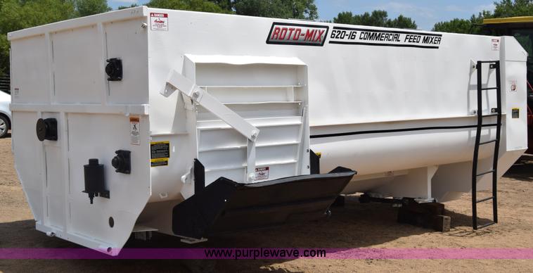 image for item CB9041 RotoMix 620-16 feed mixer