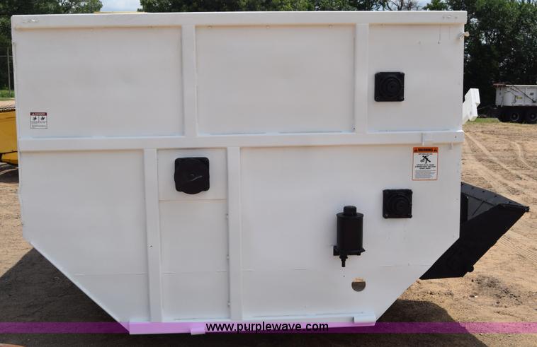 image for item CB9041 RotoMix 620-16 feed mixer