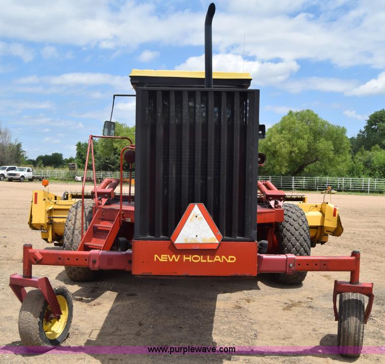 image for item CB9042 New Holland 2550 self-propelled windrower