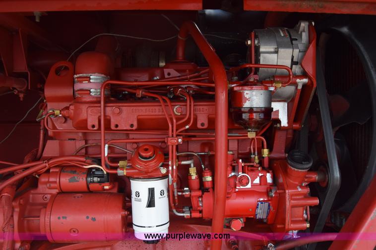 image for item CB9042 New Holland 2550 self-propelled windrower