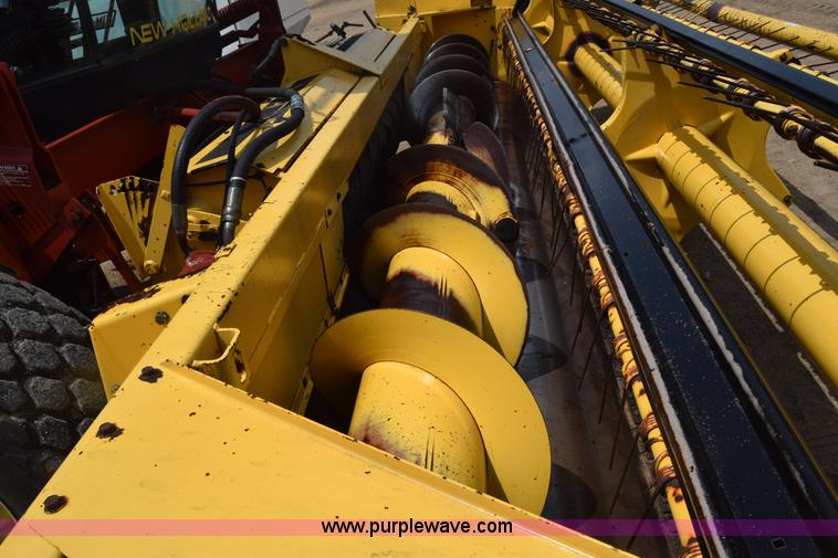 image for item CB9042 New Holland 2550 self-propelled windrower