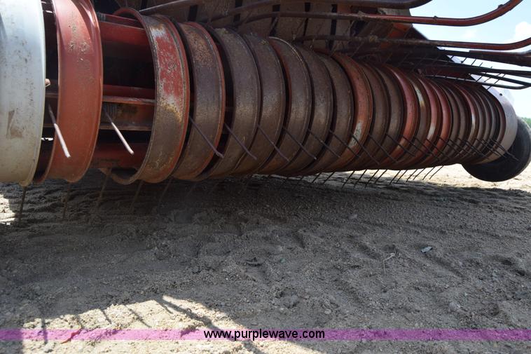 image for item CB9043 Hesston 4900 large square baler