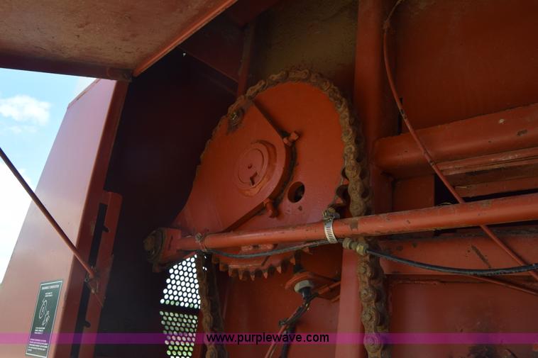 image for item CB9043 Hesston 4900 large square baler