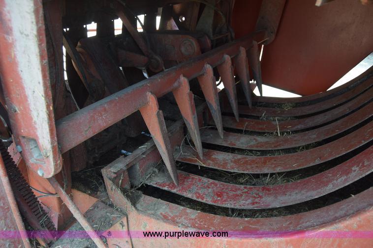 image for item CB9043 Hesston 4900 large square baler